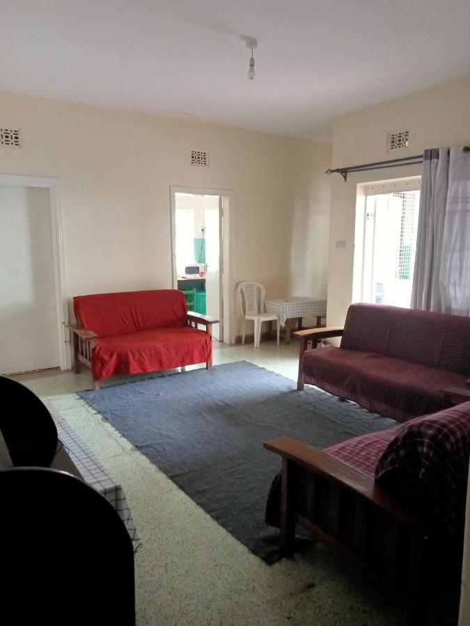 Pinkroses Gardens Hostel 나이로비 외부 사진