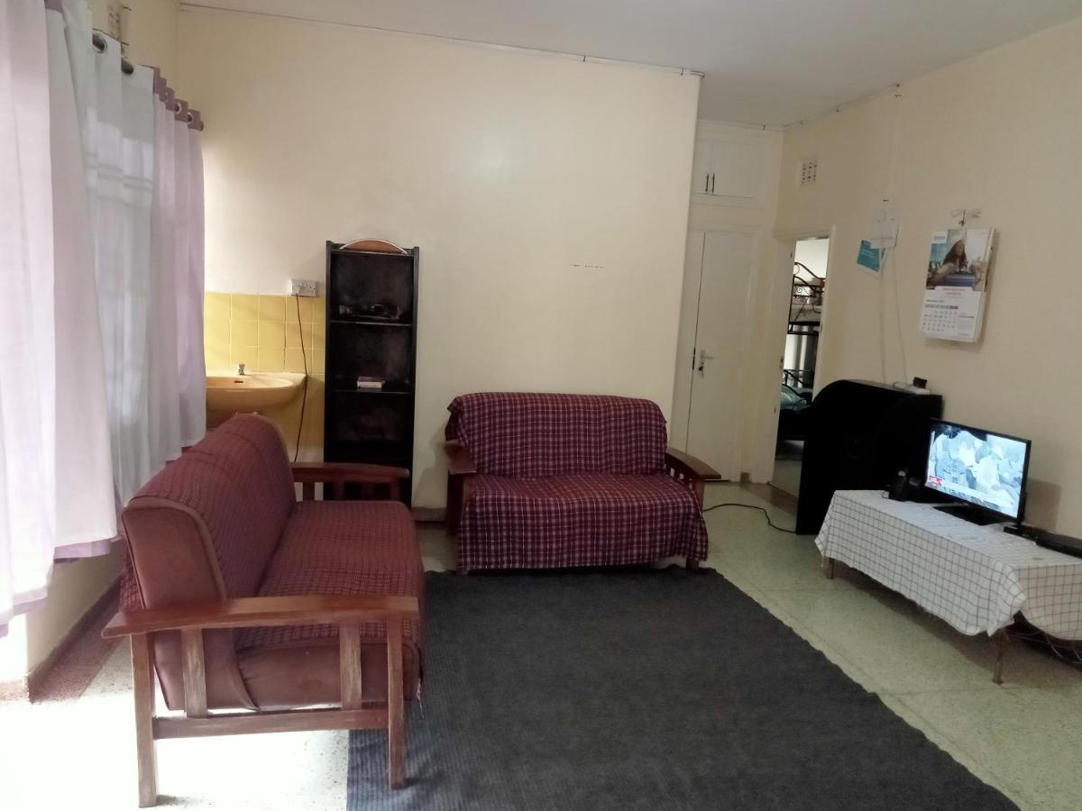 Pinkroses Gardens Hostel 나이로비 외부 사진