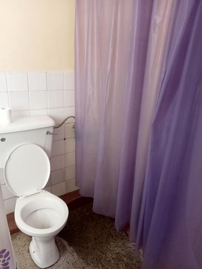 Pinkroses Gardens Hostel 나이로비 외부 사진