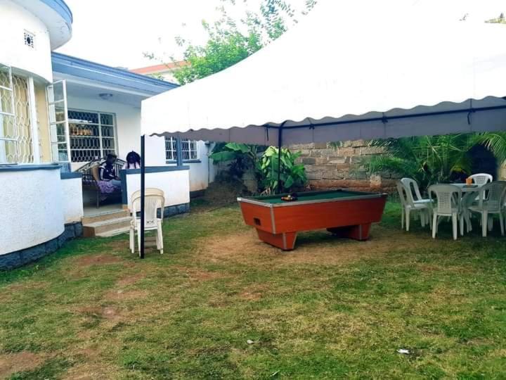 Pinkroses Gardens Hostel 나이로비 외부 사진